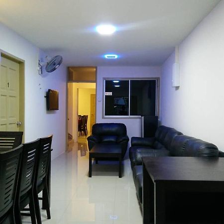 Js&K Homestay Kuala Terengganu Exterior foto